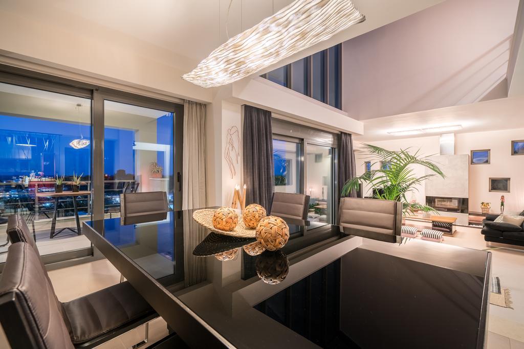 Akemi Luxury Villa *